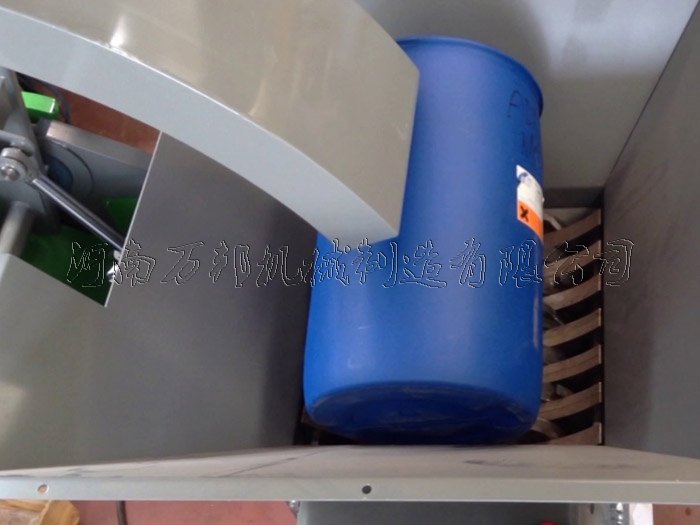 橡膠撕碎機